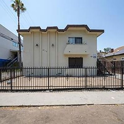 West Of Central Av, Los Angeles, CA 90032