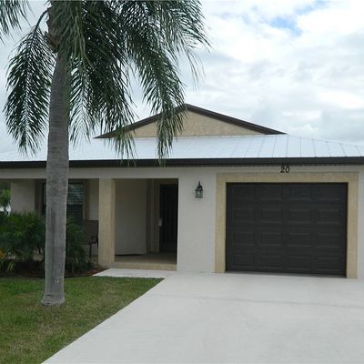 12 Las Casitas Court, Fort Pierce, FL 34951