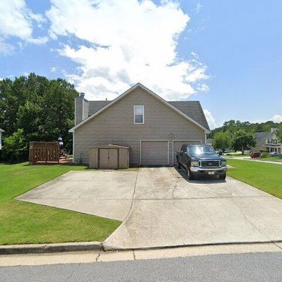 1073 Misty Meadows Xing, Hampton, GA 30228