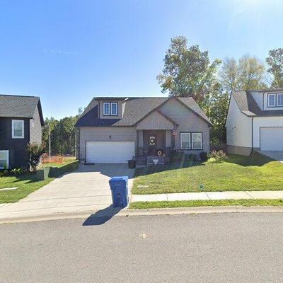 1079 Eagles View Dr, Clarksville, TN 37040