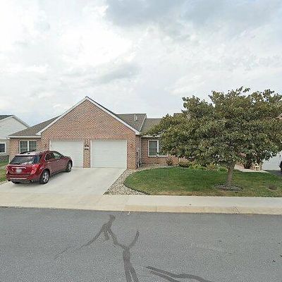 109 Blackbird Ln, Shippensburg, PA 17257