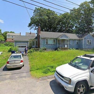 11 Heron St, West Roxbury, MA 02132