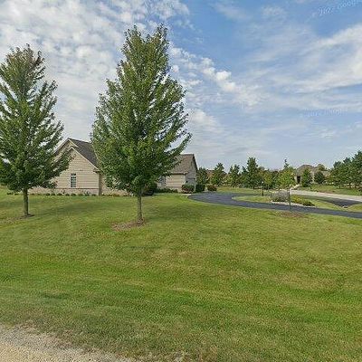 1338 W Hidden River Dr, Mequon, WI 53092