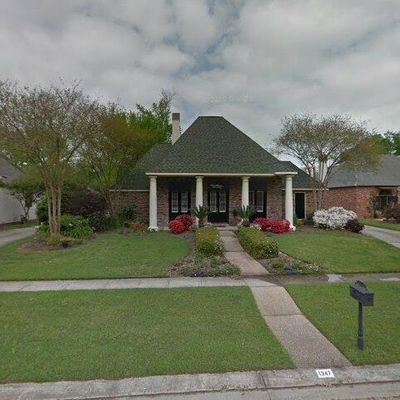 1347 Notting Hill Dr, Baton Rouge, LA 70810