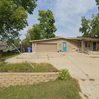 1407 1 St Center Ave, Brodhead, WI 53520