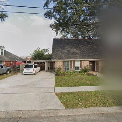 1425 Melody Dr, Metairie, LA 70002