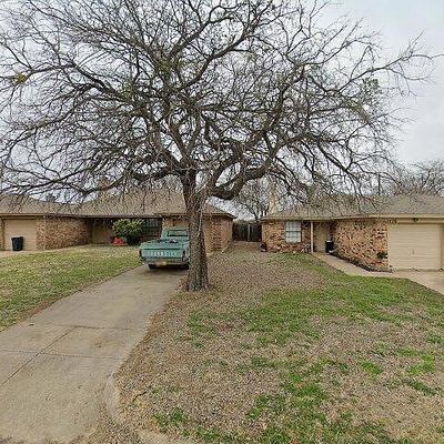 1428 Briar Cir, Crowley, TX 76036