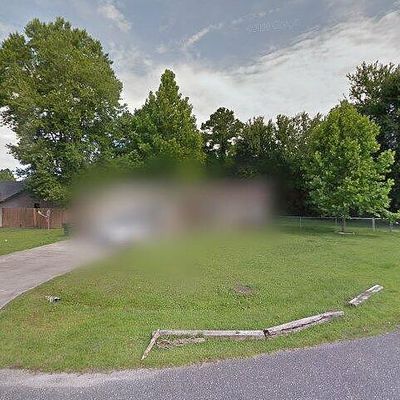 125 Willow Lake Dr, Kingsland, GA 31548