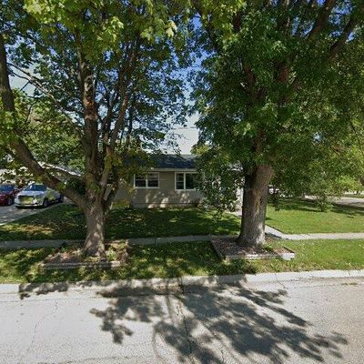 1304 Nicolet St, Janesville, WI 53546