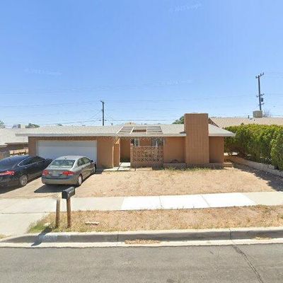 1616 Paloma St, Barstow, CA 92311