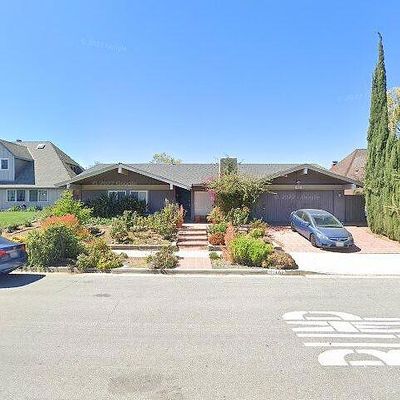 165 N Madrid Ave, Newbury Park, CA 91320