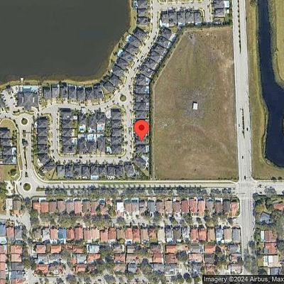 15463 Nw 88 Th Ave, Hialeah, FL 33018