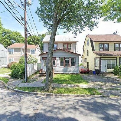 20 Ross St, East Orange, NJ 07018