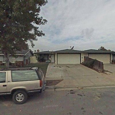 1773 Humboldt Dr, Salinas, CA 93906