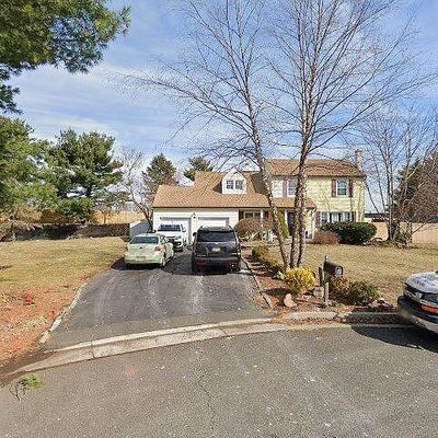 18 High Point Way, Piscataway, NJ 08854