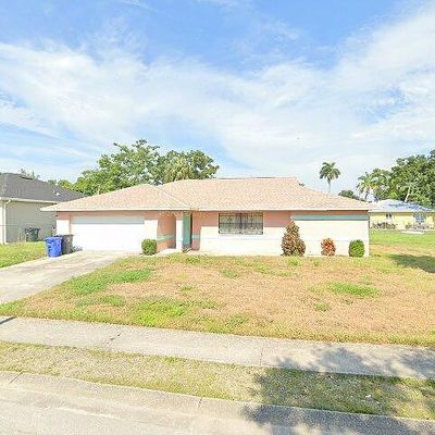 1825 Fountain St, Fort Myers, FL 33916