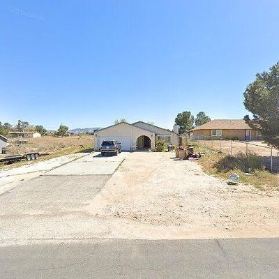 18351 Willow St, Hesperia, CA 92345