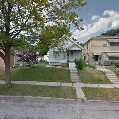 2215 S 63 Rd St, Milwaukee, WI 53219