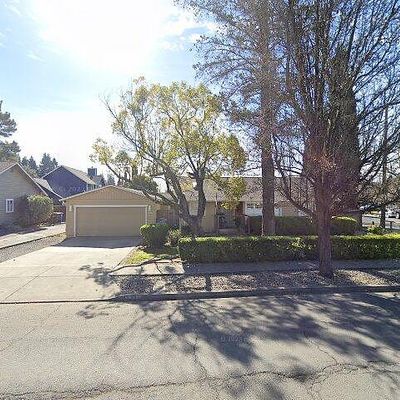 2393 W Pueblo Ave, Napa, CA 94558