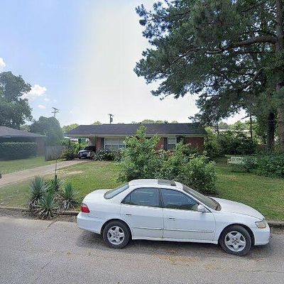 207 Evelyn St, Senatobia, MS 38668