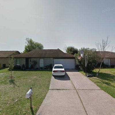 2108 Mocking Bird Ln, La Porte, TX 77571