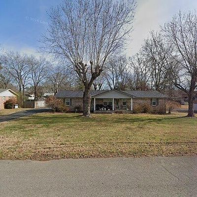 219 Greenfield Ave, Tullahoma, TN 37388