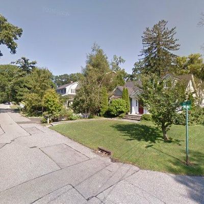 27 Tait Rd, Old Greenwich, CT 06870