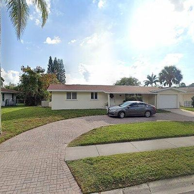 2736 Gulf Gate Dr, Sarasota, FL 34231