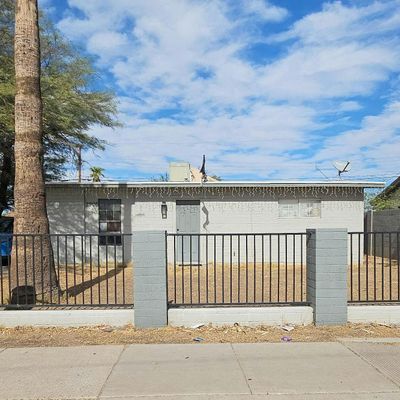 2906 W Indian School Rd, Phoenix, AZ 85017