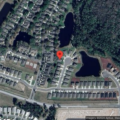 2921 Canary Ln, Tavares, FL 32778