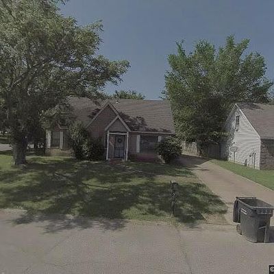 2502 Jeanne Mcqueen Pl, Jonesboro, AR 72404