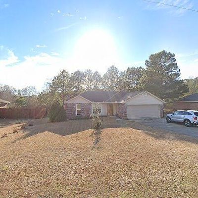 311 Tucker Rd, Hattiesburg, MS 39401