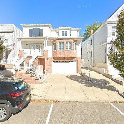 33 E 36 Th St, Bayonne, NJ 07002