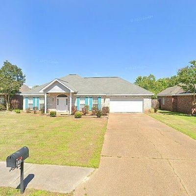 338 Cherry Bark Dr, Brandon, MS 39047