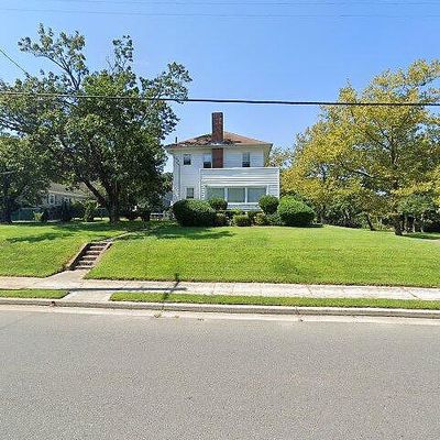 305 S Shore Rd, Absecon, NJ 08201