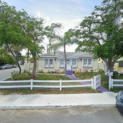 31 S C St, Lake Worth Beach, FL 33460