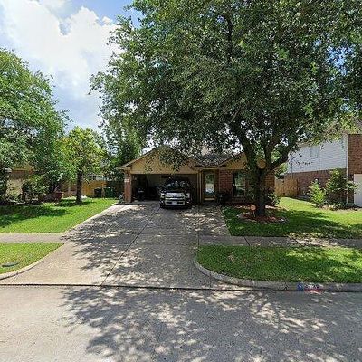 3727 Villa Glen Dr, Houston, TX 77088