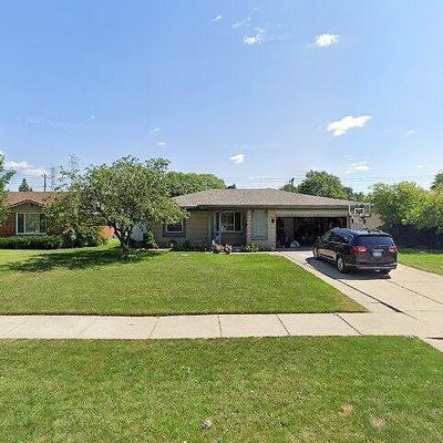 38382 Beecher Dr, Sterling Heights, MI 48312