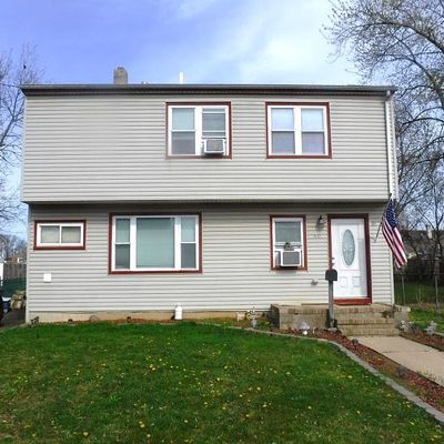 40 Eisenhower Dr, Sayreville, NJ 08872