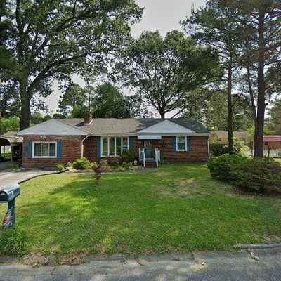 402 Park Manor Rd, Portsmouth, VA 23701