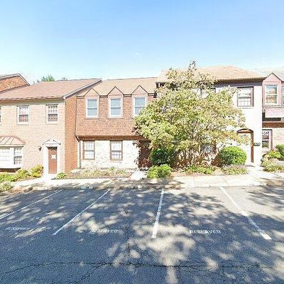 4553 Pinecrest Heights Dr, Annandale, VA 22003