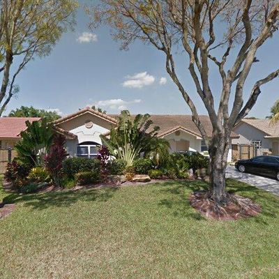 4870 Winkfield Way, Davie, FL 33331