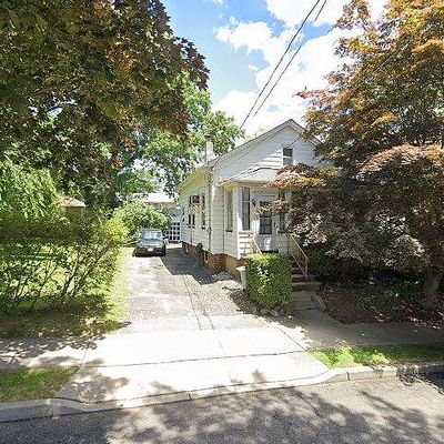 415 Jefferson Ave, Hasbrouck Heights, NJ 07604