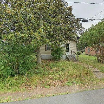 419 Jackson St, Badin, NC 28009