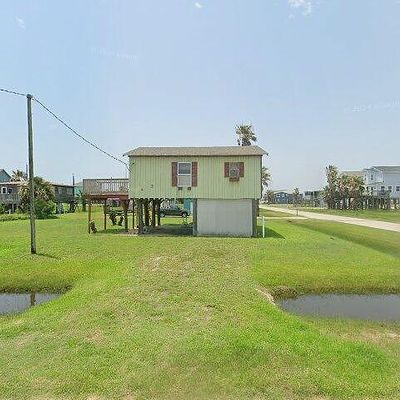 423 Whelk St, Freeport, TX 77541