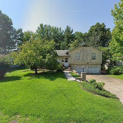 428 South Dr, Marshall, MO 65340