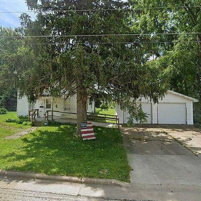 530 W Woodward Ave, Livingston, WI 53554