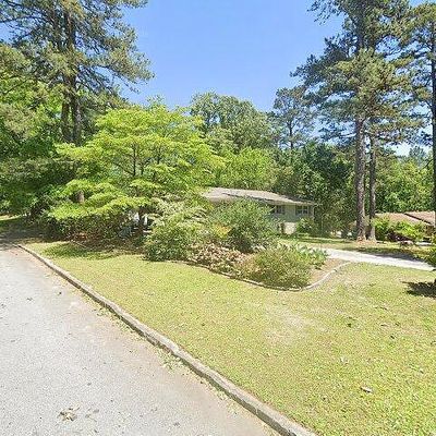 5460 Walker Rd, Stone Mountain, GA 30088