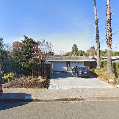 55 Grove Ln, Novato, CA 94947