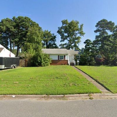 5604 Pontiac Rd, Virginia Beach, VA 23462